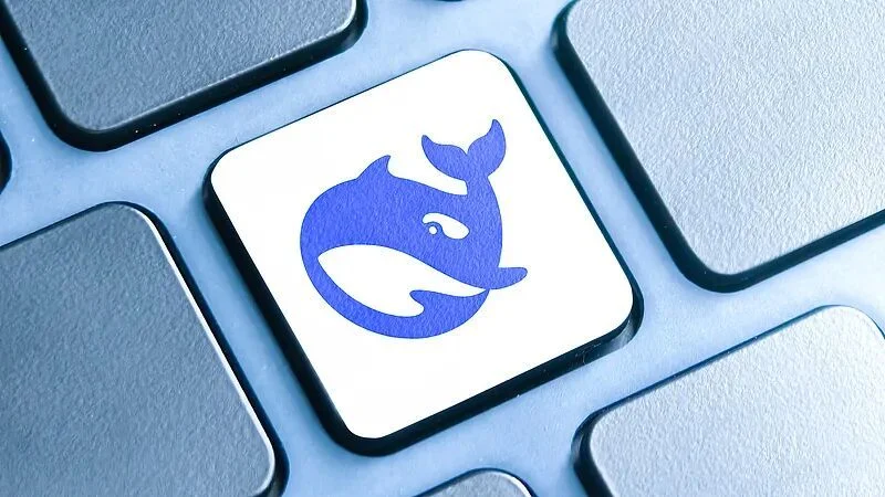 DeepSeek Harness预设下拉评测流水线